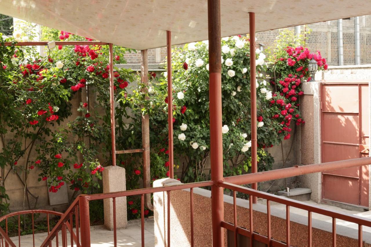 Styopa Hotel Erivan Dış mekan fotoğraf