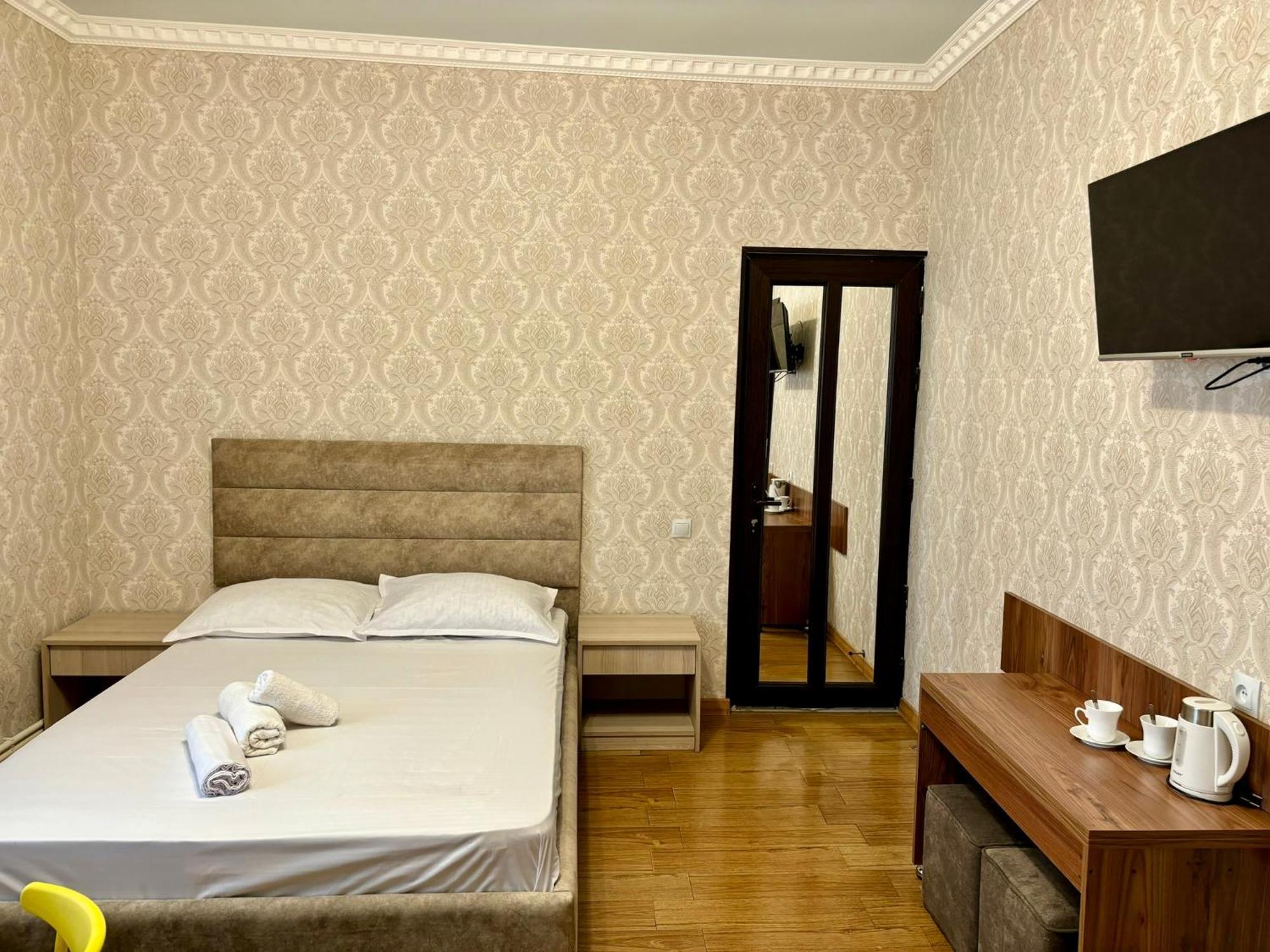 Styopa Hotel Erivan Dış mekan fotoğraf