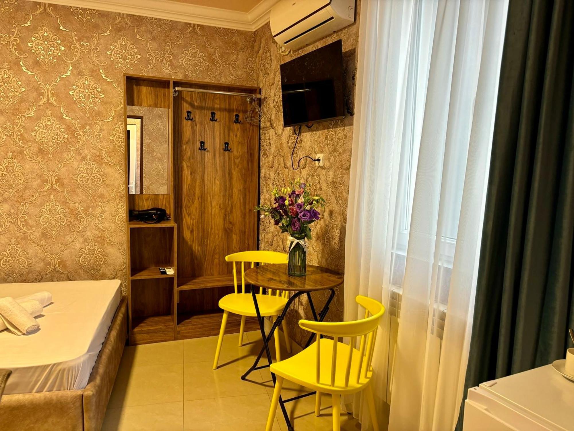 Styopa Hotel Erivan Dış mekan fotoğraf