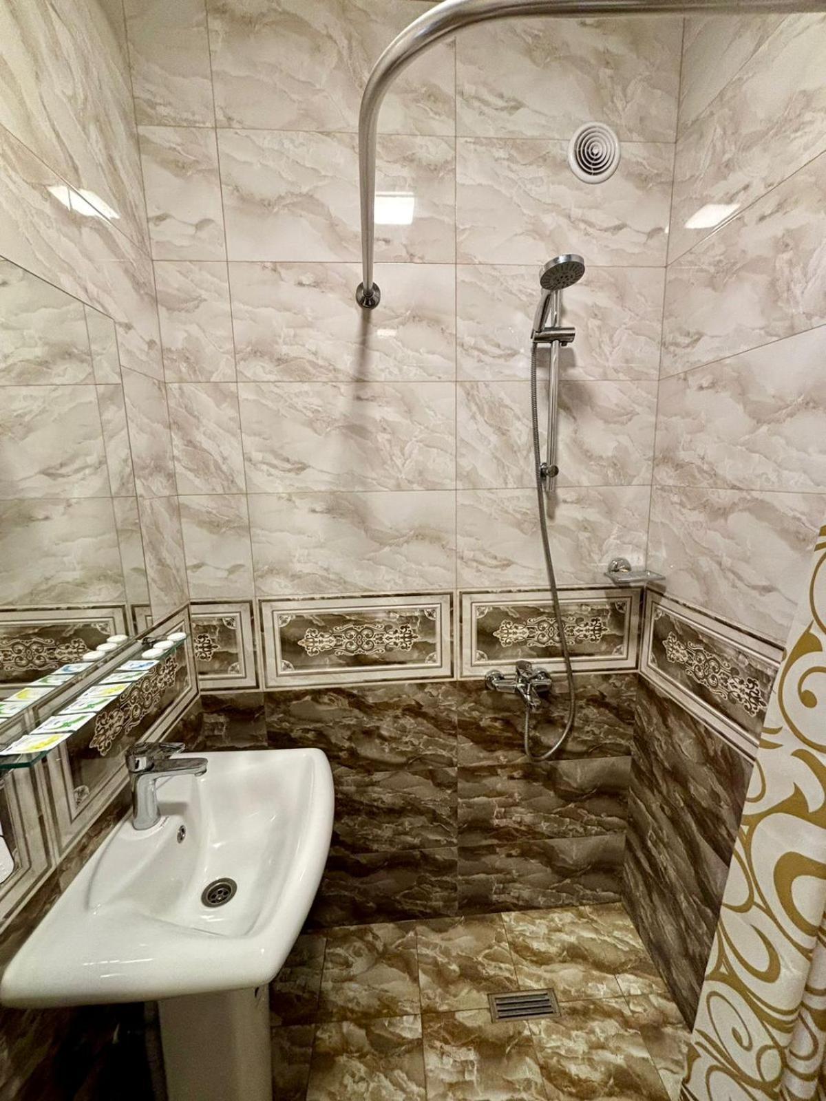 Styopa Hotel Erivan Dış mekan fotoğraf