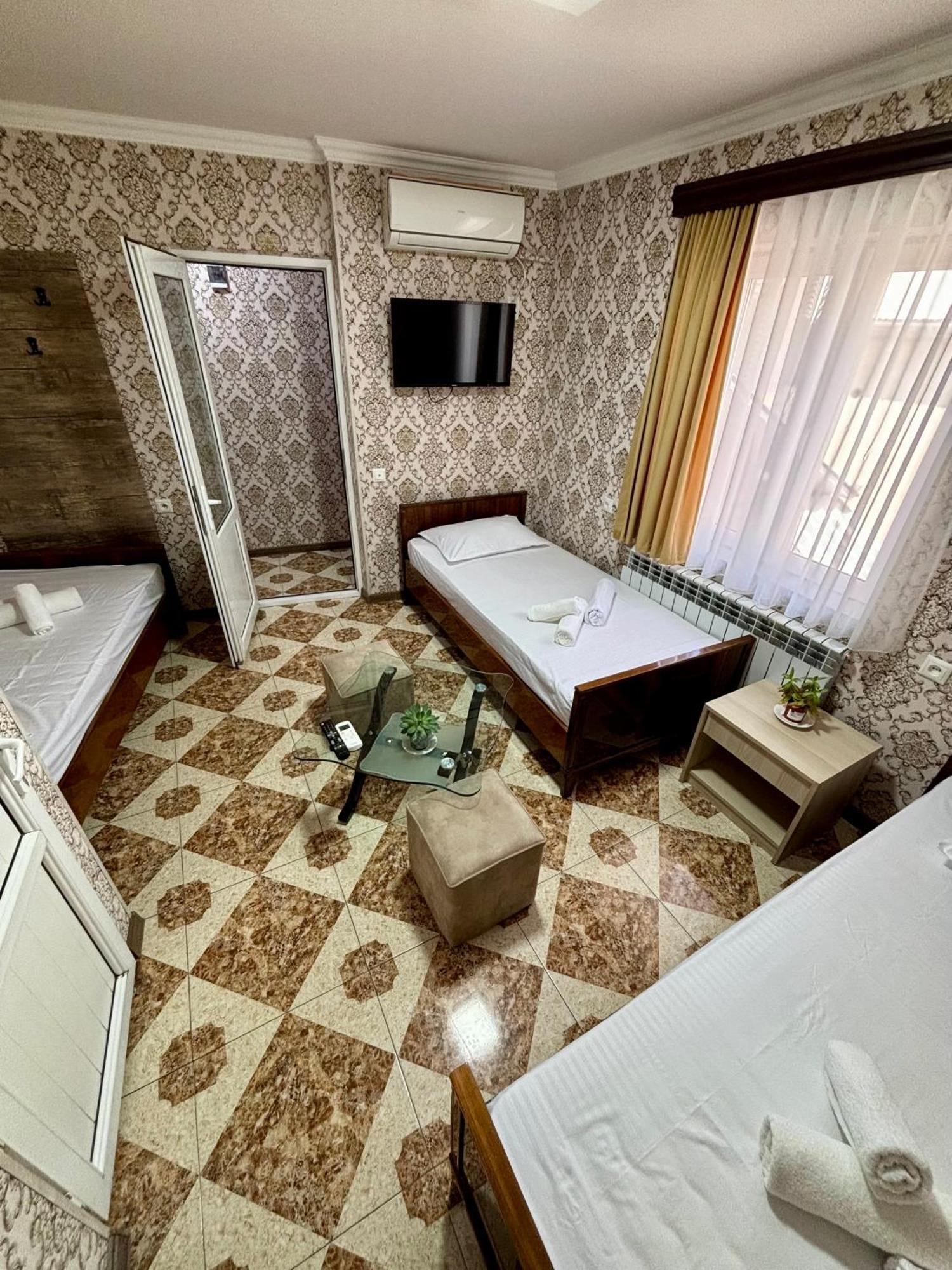 Styopa Hotel Erivan Dış mekan fotoğraf